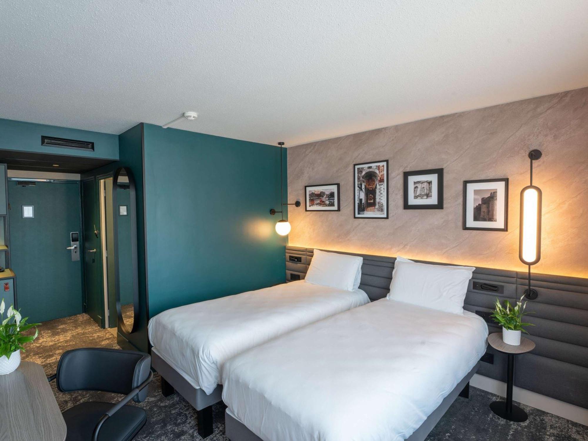 Novotel Angers Lac De Maine Екстер'єр фото