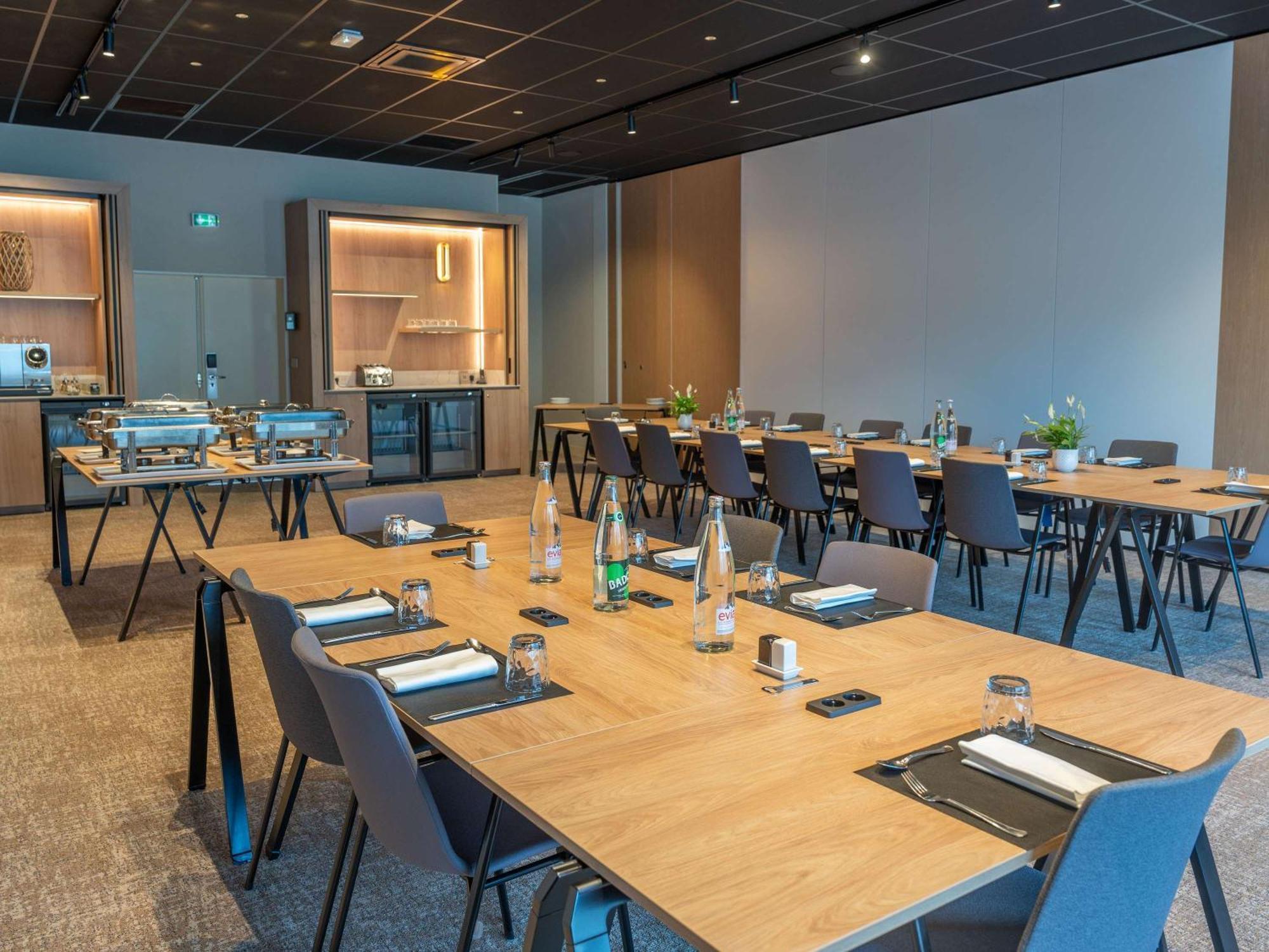 Novotel Angers Lac De Maine Екстер'єр фото