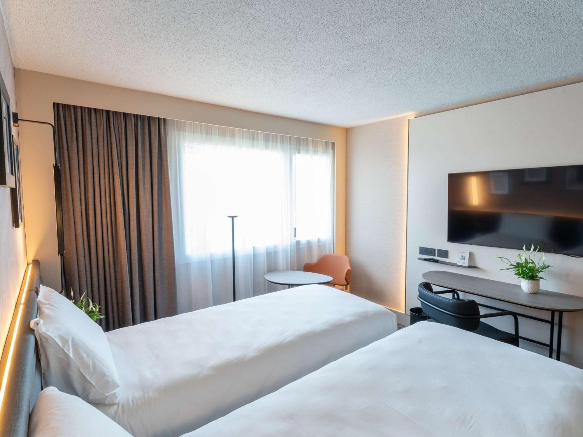 Novotel Angers Lac De Maine Екстер'єр фото