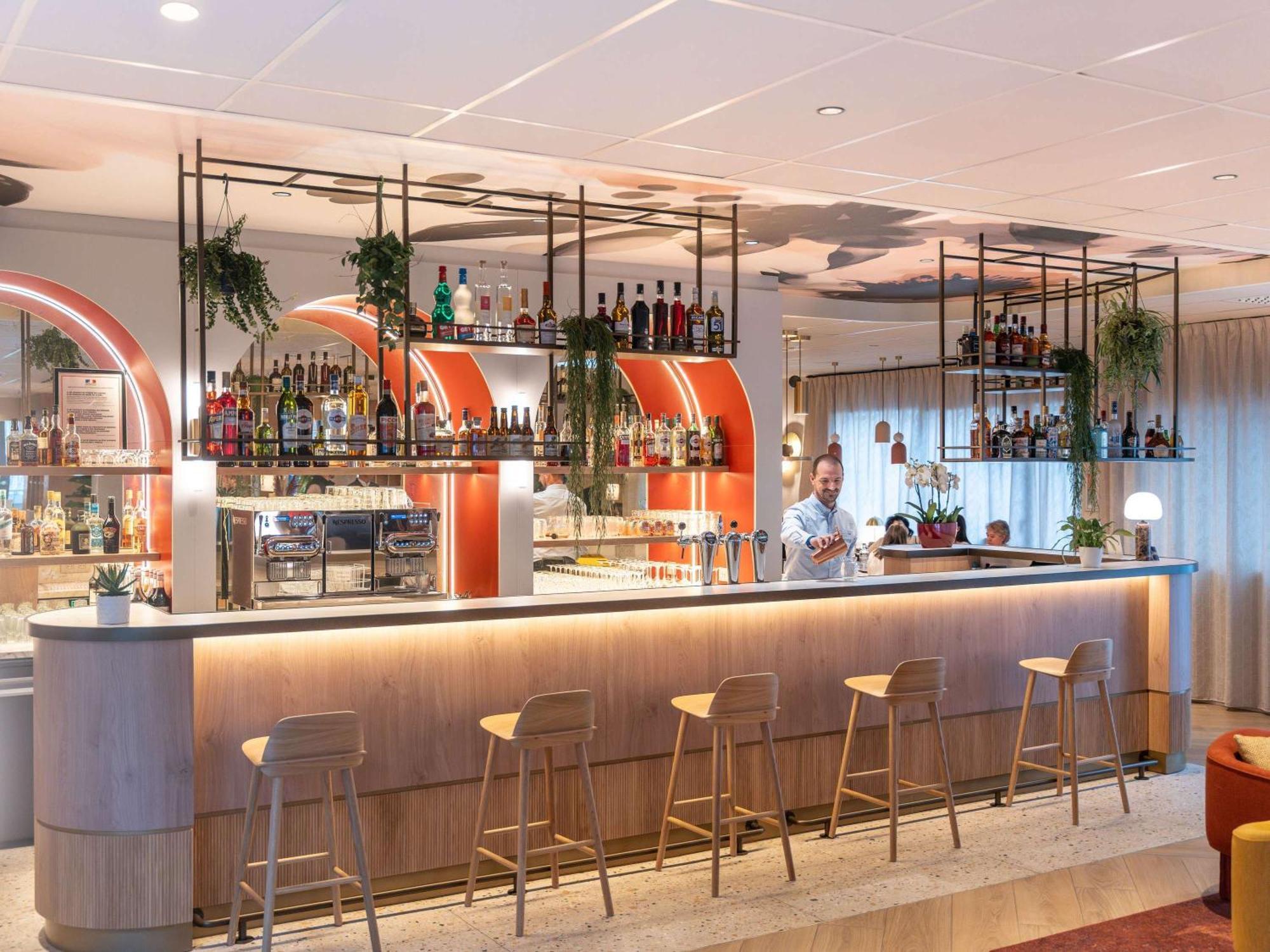 Novotel Angers Lac De Maine Екстер'єр фото